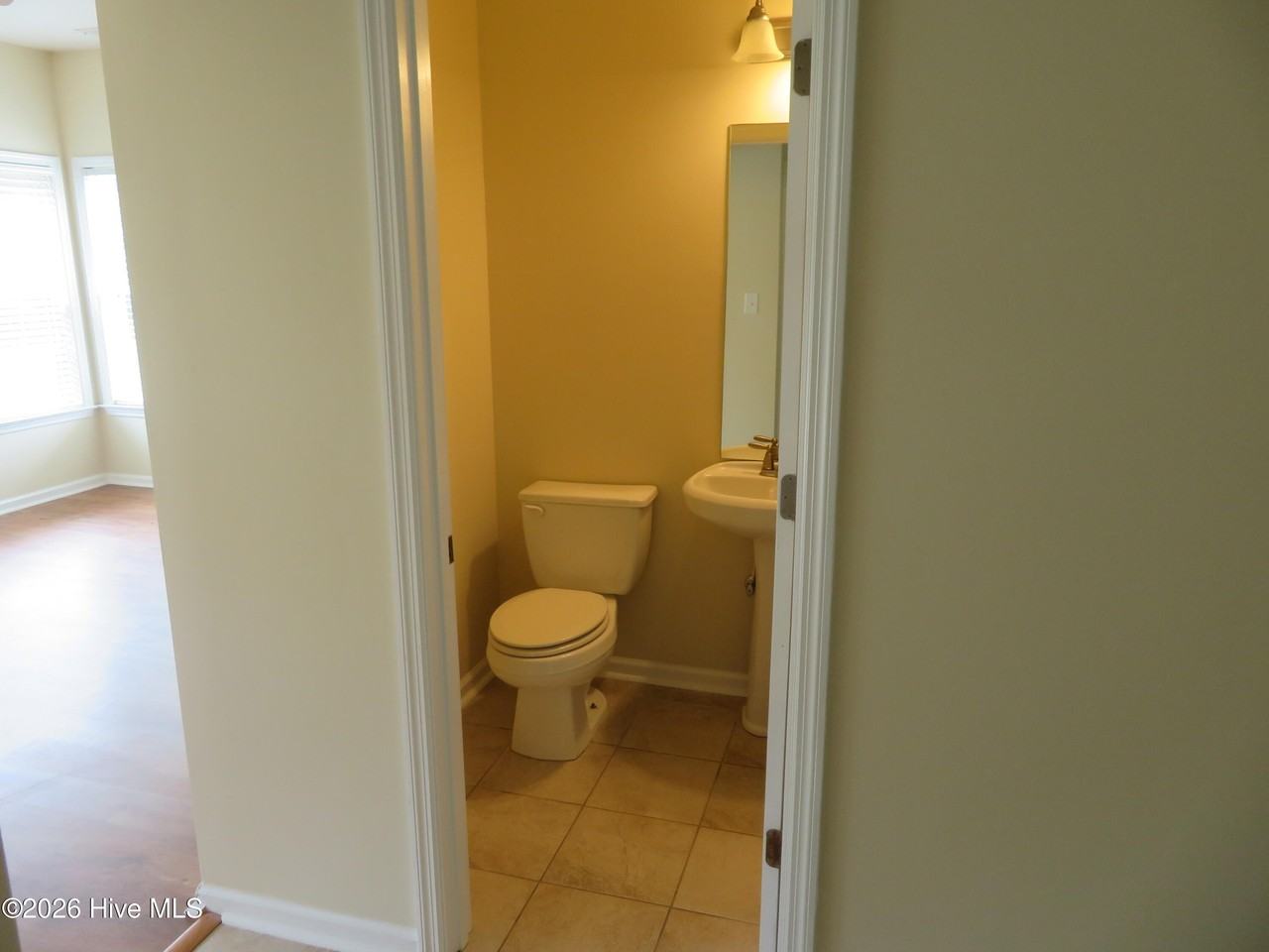 110 Beaver Creek Ct - Photo 5 of 24