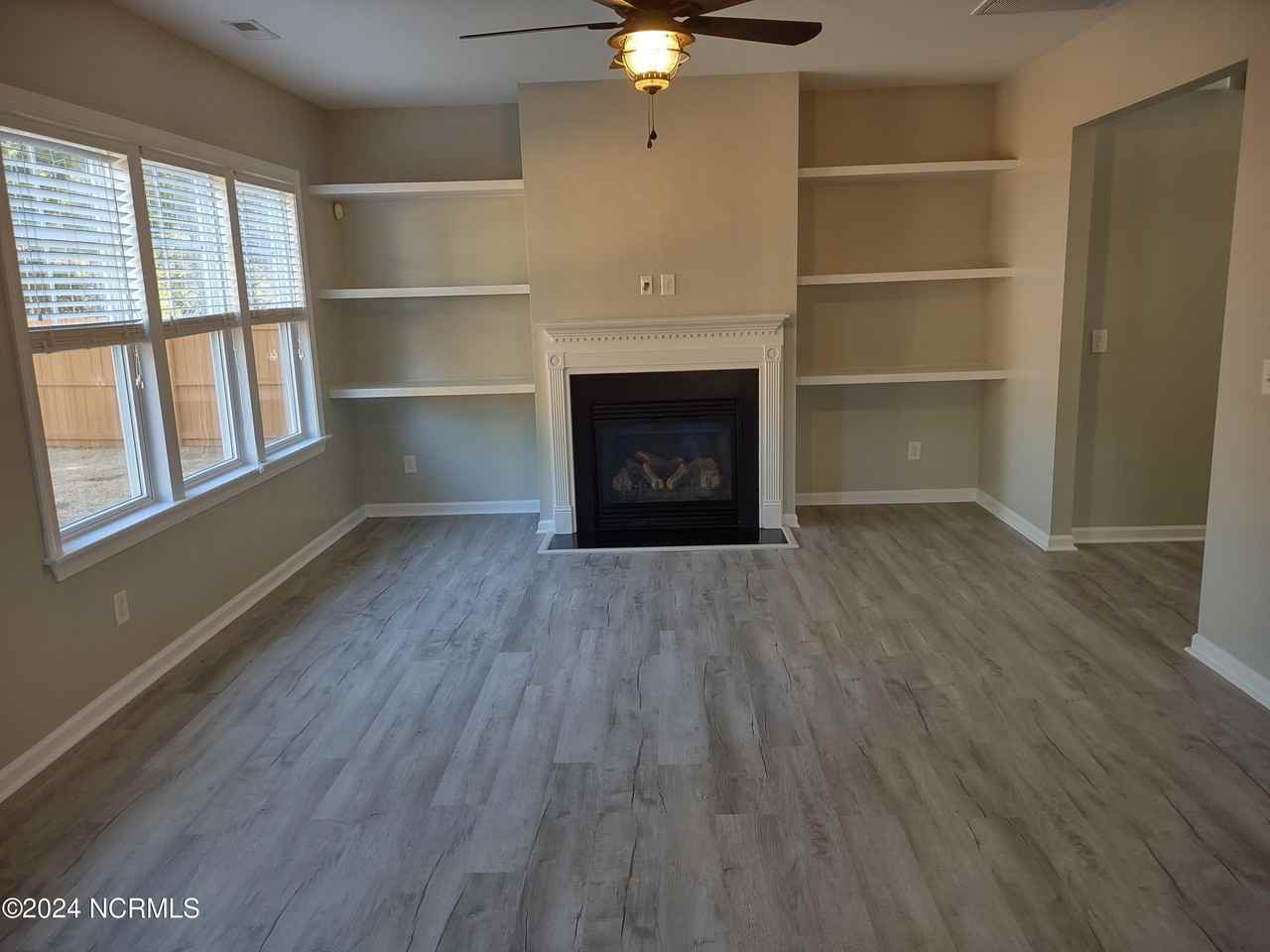 602 Walkens Woods Ln - Photo 2 of 9