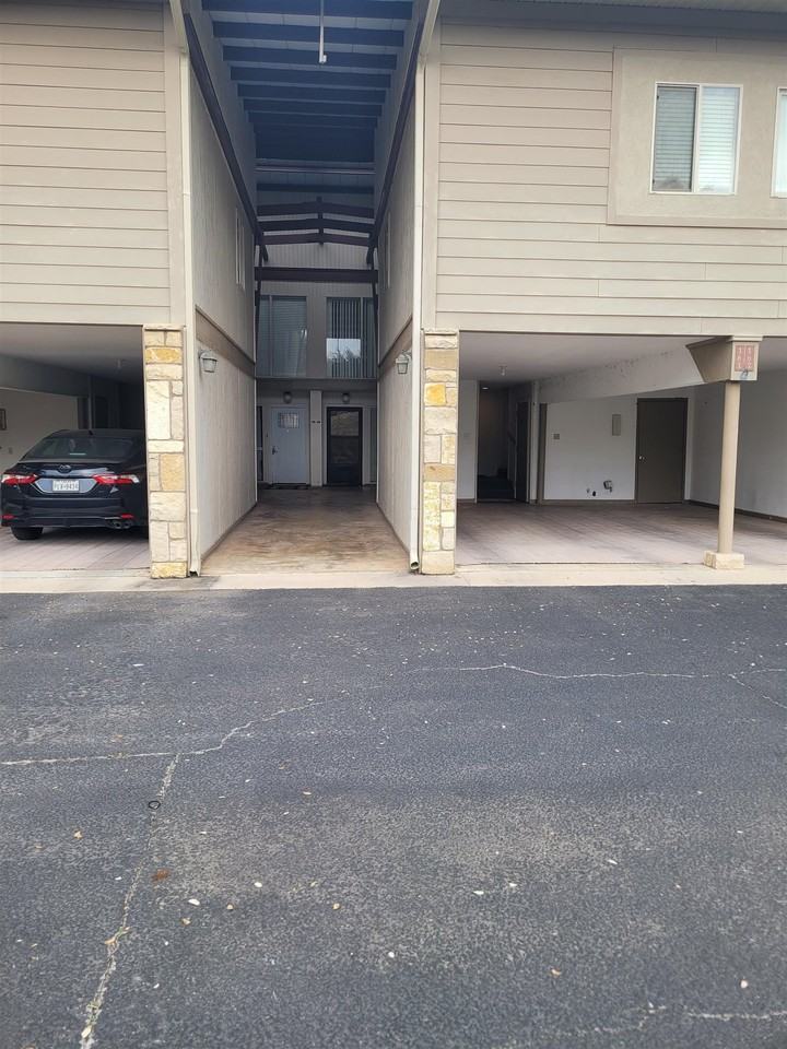 306 Out Yonder - Photo 2 of 10