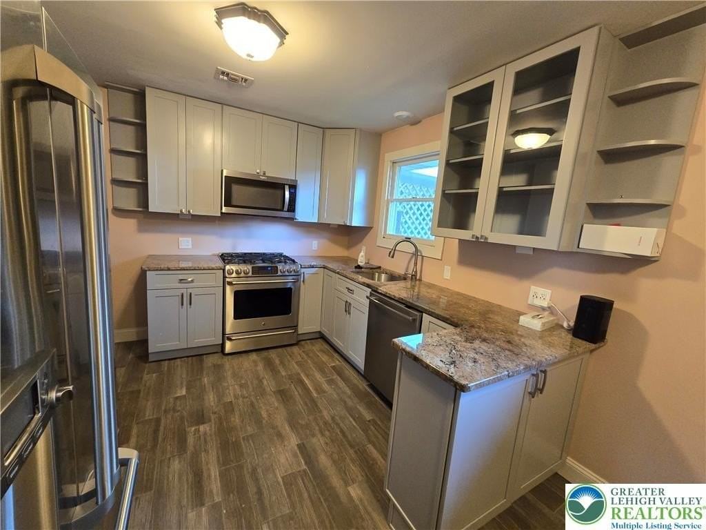 9037 Claussville Rd - Photo 5 of 22