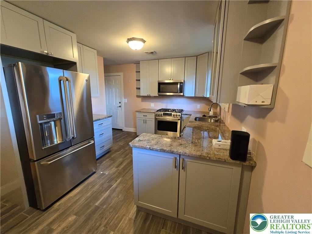 9037 Claussville Rd - Photo 6 of 22