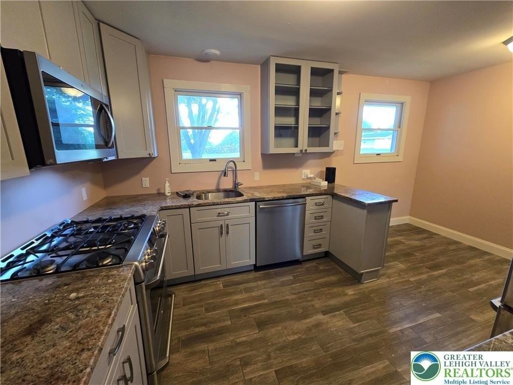 9037 Claussville Rd - Photo 7 of 22