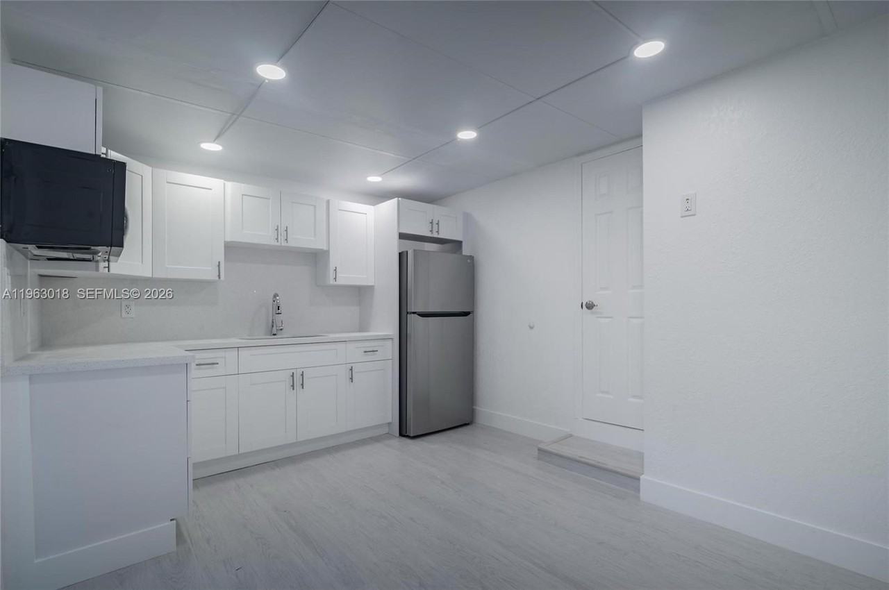 595 Nw 139th Ter #2 - Photo 3 of 8