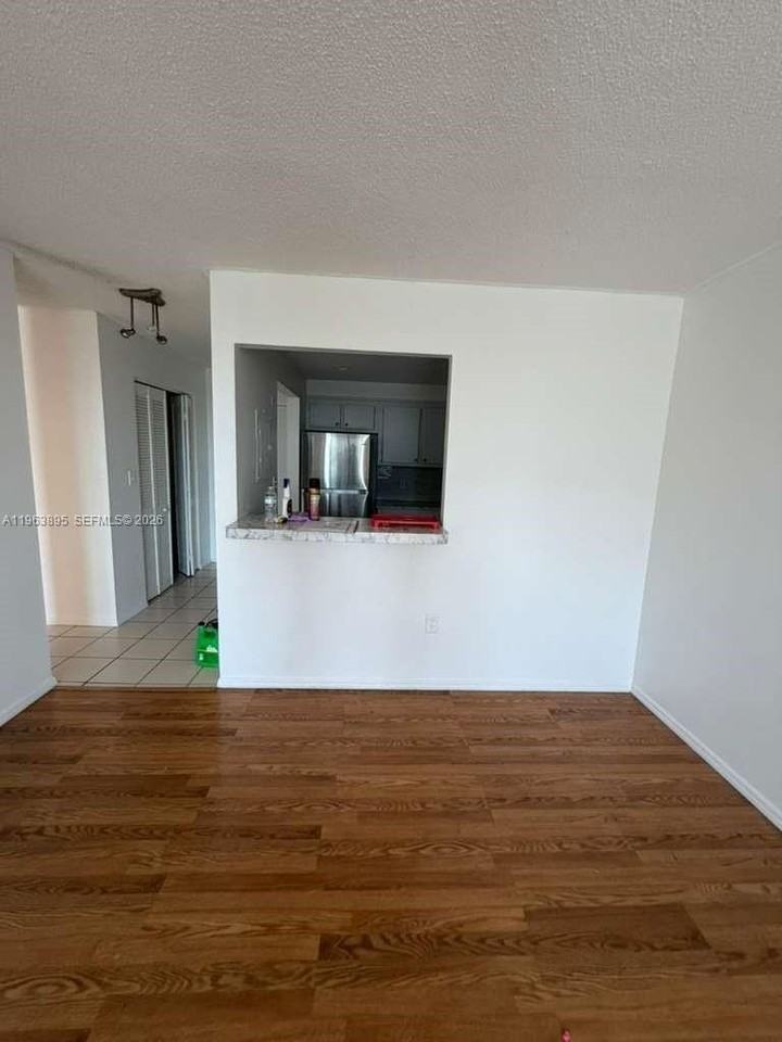 16950 W Dixie Hwy A526 Hwy #A526 - Photo 3 of 13