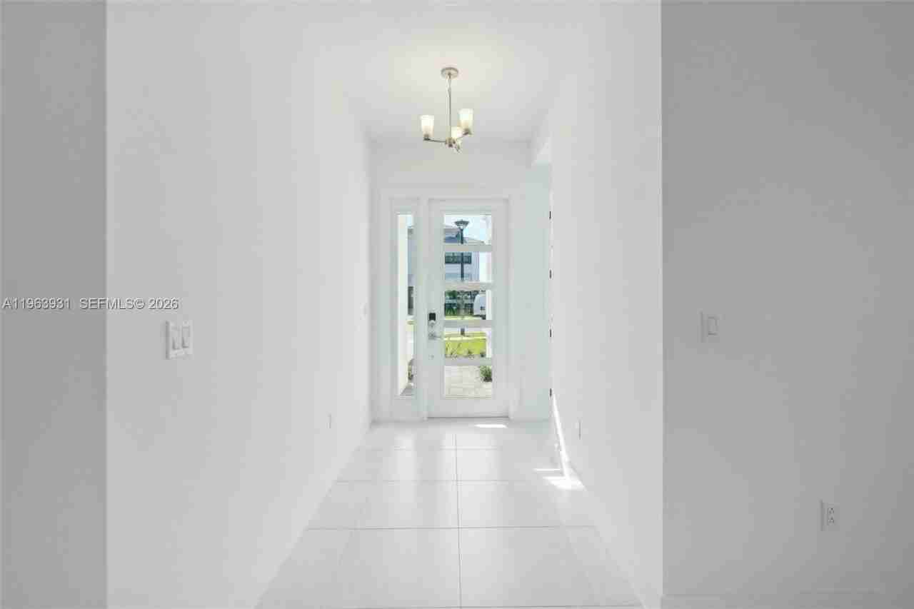 13083 Feathering Way - Photo 6 of 50