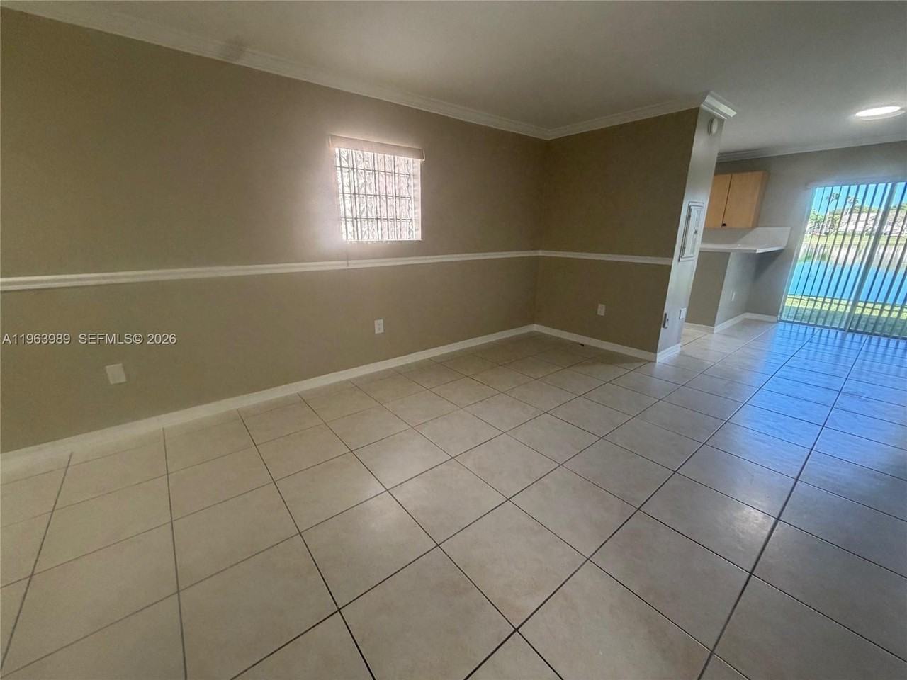 2731 Se 12th Rd #101 - Photo 4 of 31