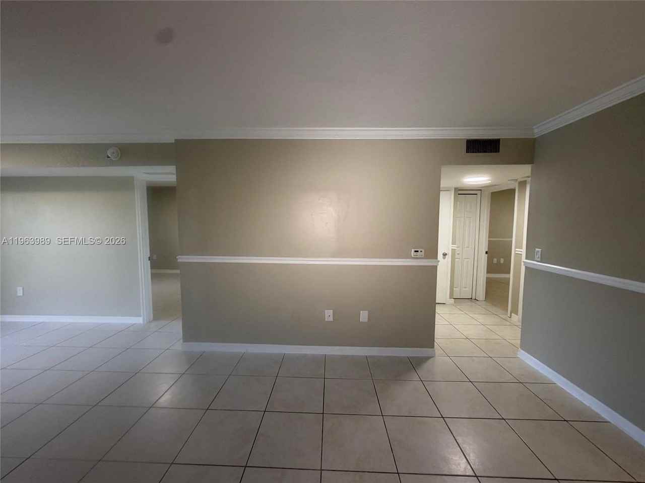 2731 Se 12th Rd #101 - Photo 7 of 31