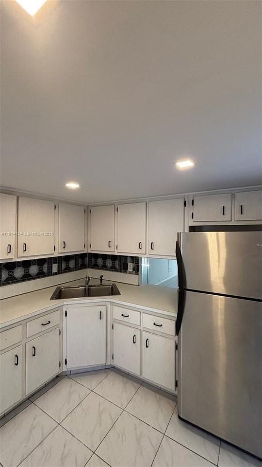 4200 Nw 3rd Ct #111 - Photo 4 of 31