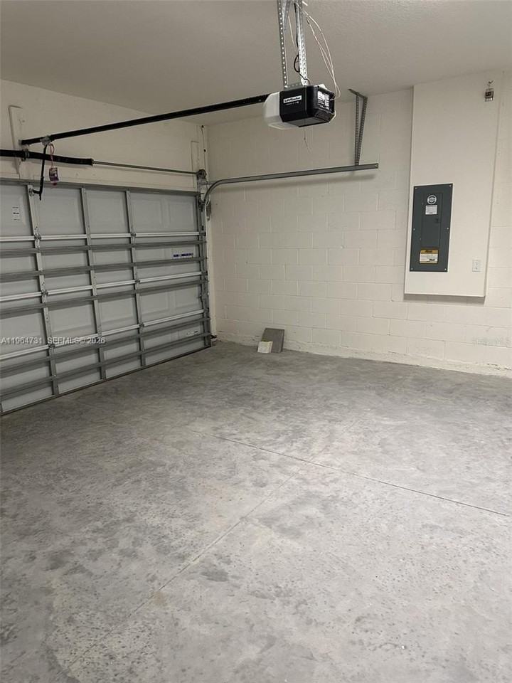 4078 Nw 44th Cir #0 - Photo 5 of 39