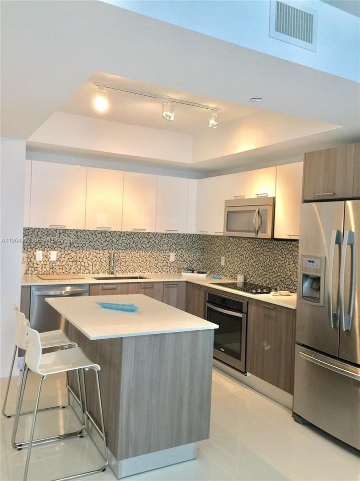 5300 Nw 85th Ave #410 - Photo 5 of 22