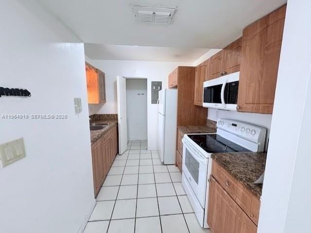 666 Nw 114th Ave #202 - Photo 3 of 8