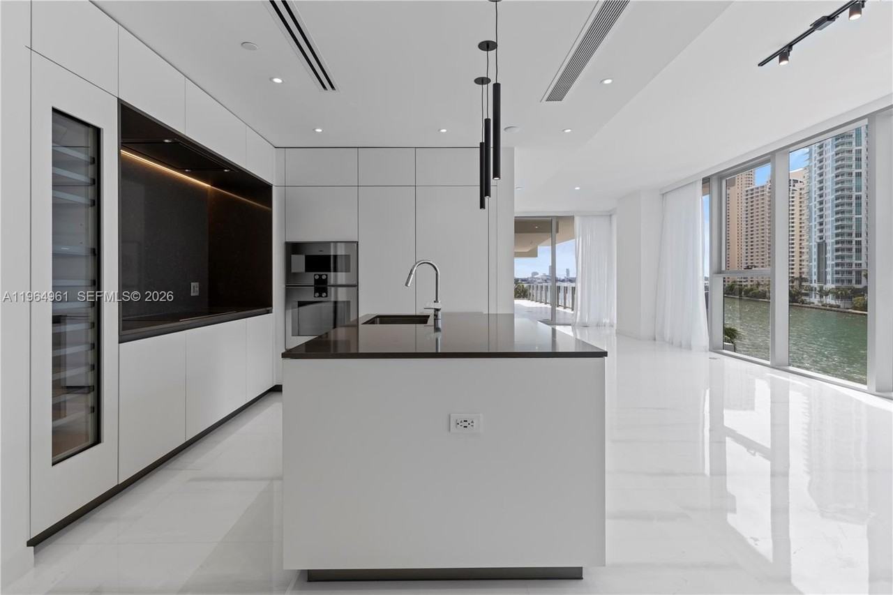 300 Biscayne Boulevard Way #704 - Photo 4 of 50