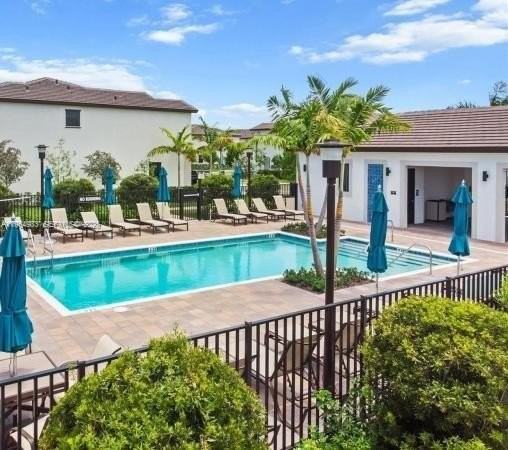 15927 Sw 2nd Pl - Photo 3 of 43