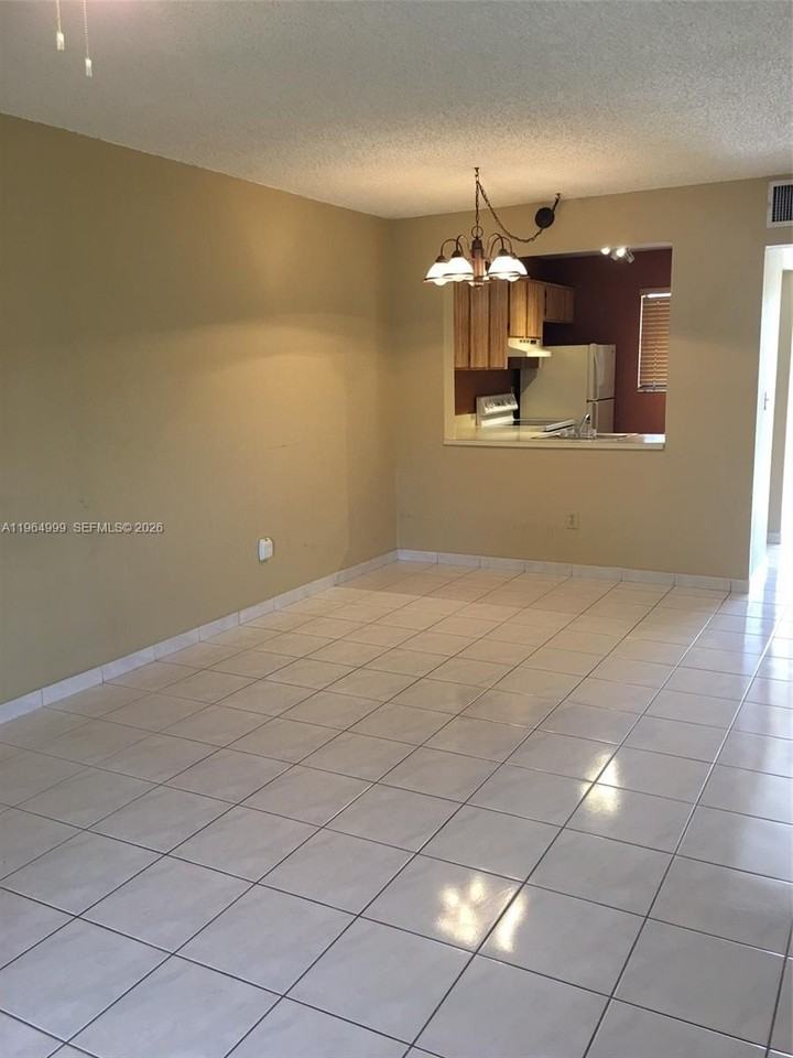 14857 Sw 104th St #9-203 - Photo 5 of 8