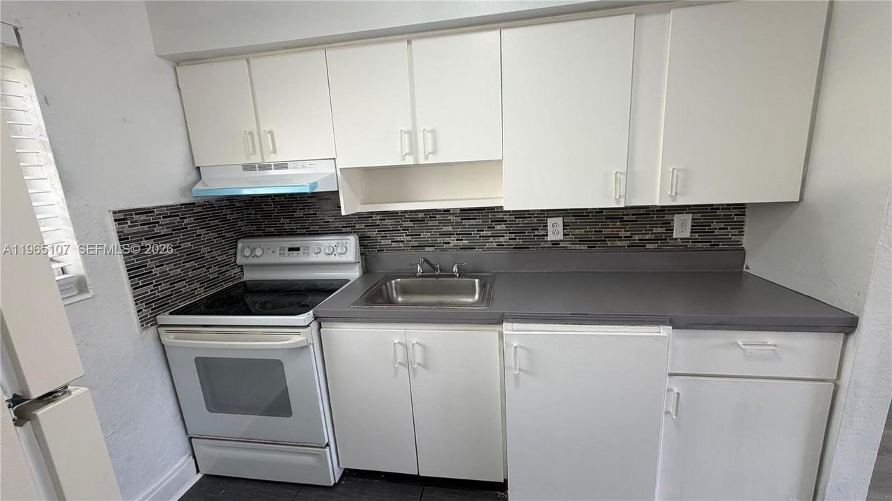 6300 Miramar Pkwy #4 - Photo 5 of 14