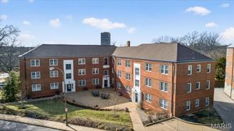 923 S Hanley Rd #C - Photo 1 of 1