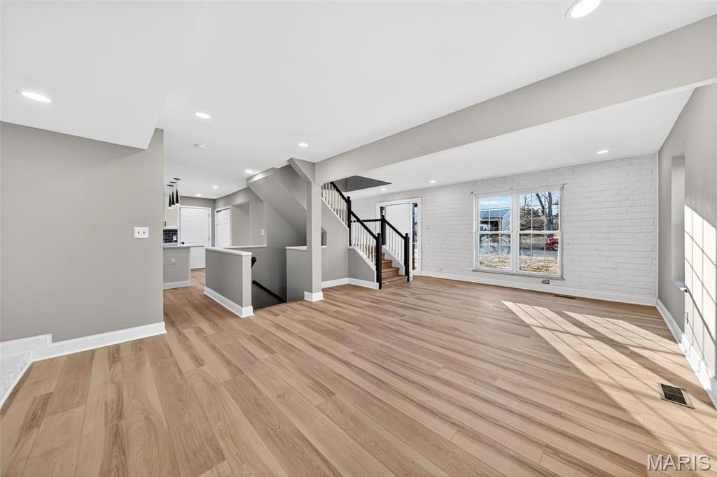 264 Braeshire Dr - Photo 6 of 36