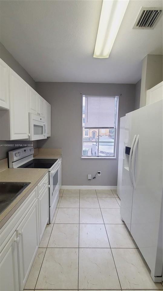 741 Se 2nd St #741 - Photo 6 of 8