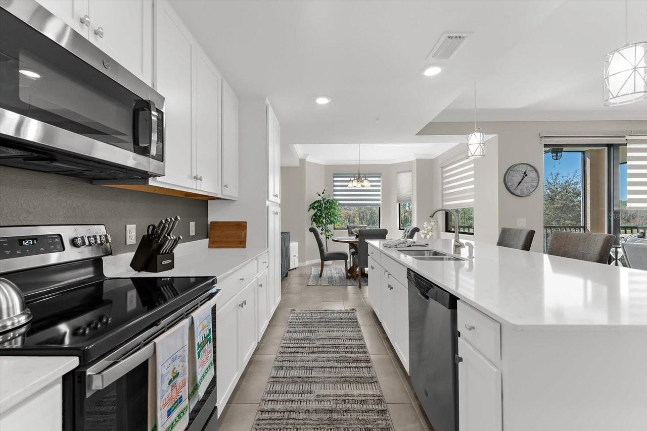 17626 Gawthrop Dr #207 - Photo 7 of 44