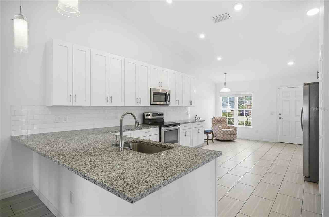 4 Lynton Pl #A - Photo 7 of 39