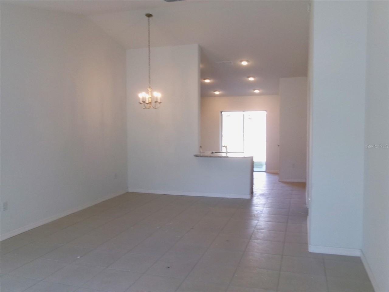 18 Whetstone Ln #B - Photo 2 of 18