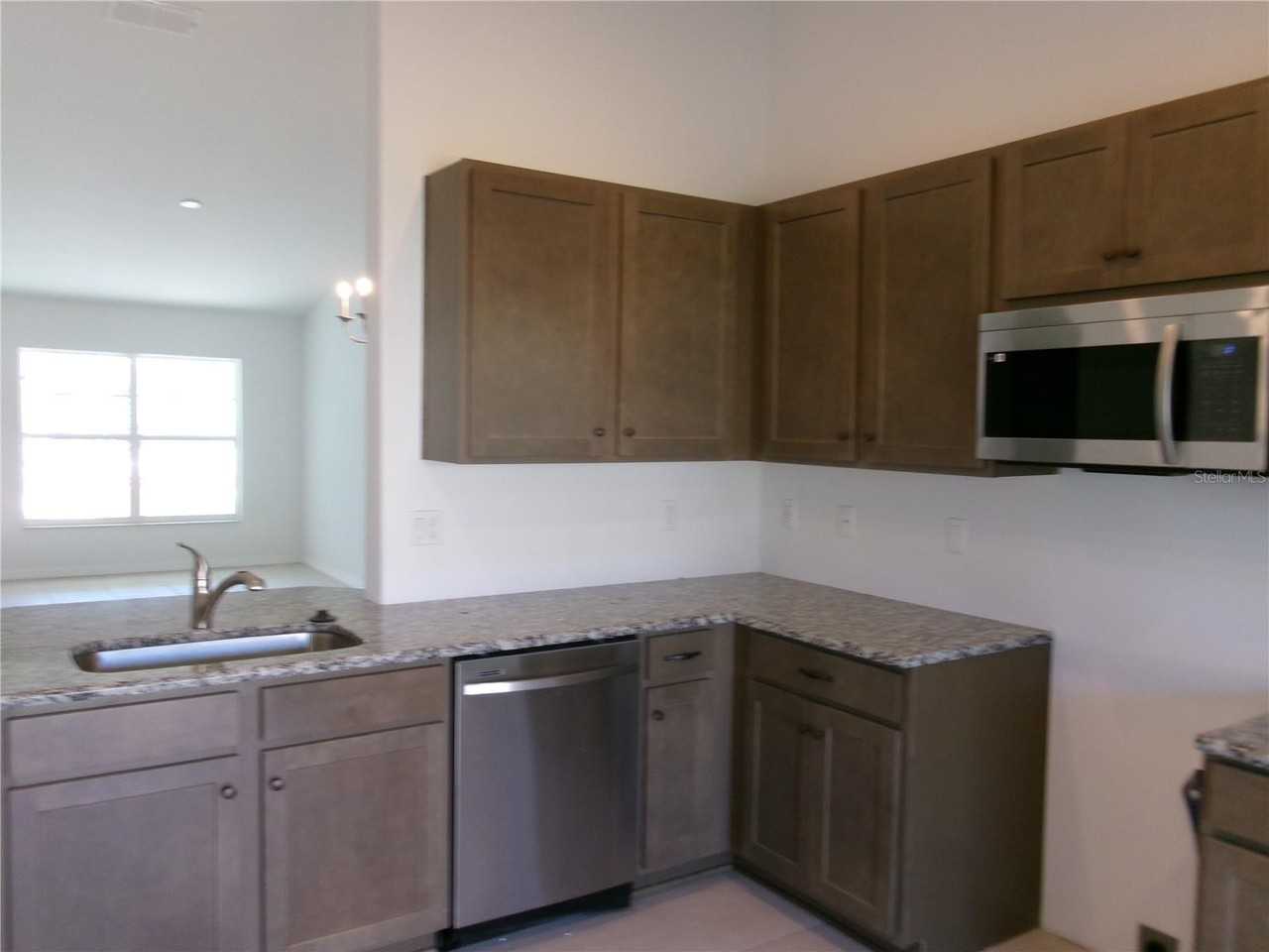 18 Whetstone Ln #B - Photo 4 of 18