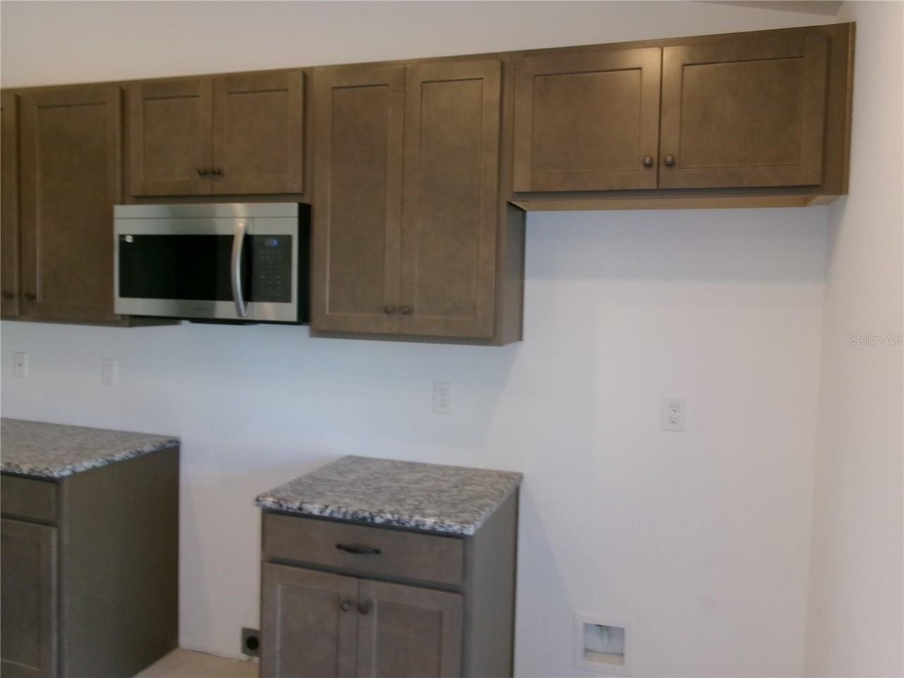 18 Whetstone Ln #B - Photo 5 of 18