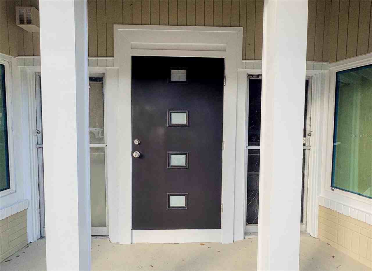 421 W Fairbanks Ave - Photo 3 of 21