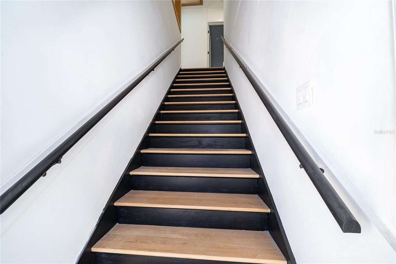 421 W Fairbanks Ave - Photo 4 of 21