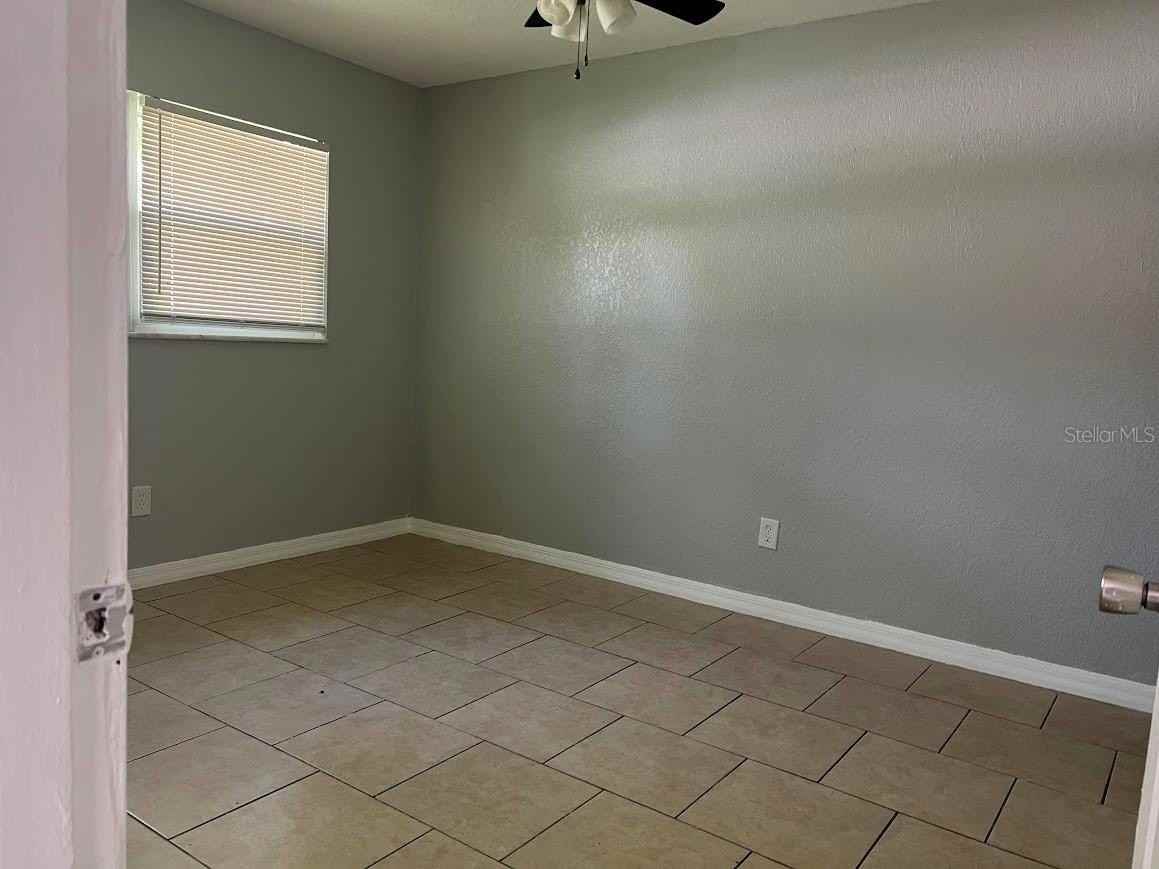 817 Bentley St #A - Photo 5 of 9