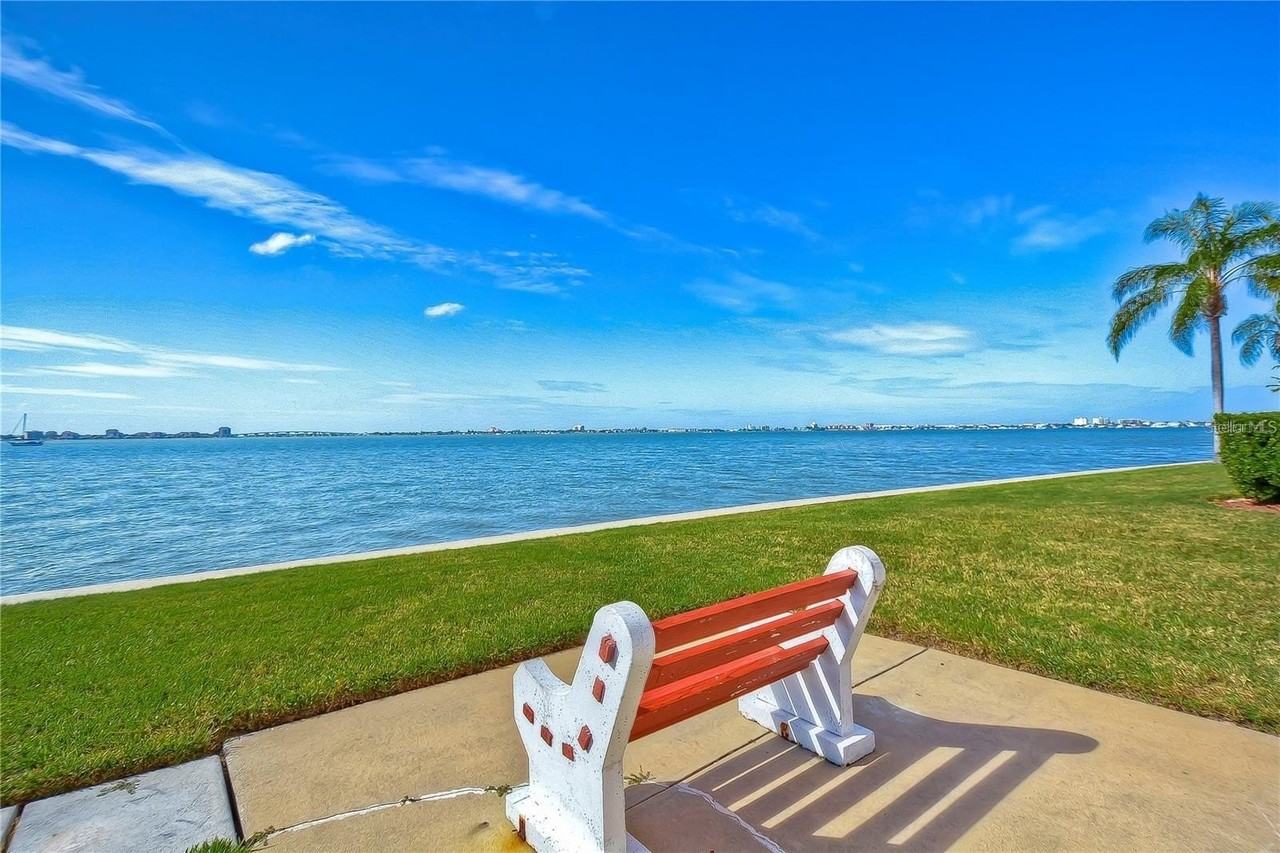 3128 59th St S #212 - Photo 2 of 50