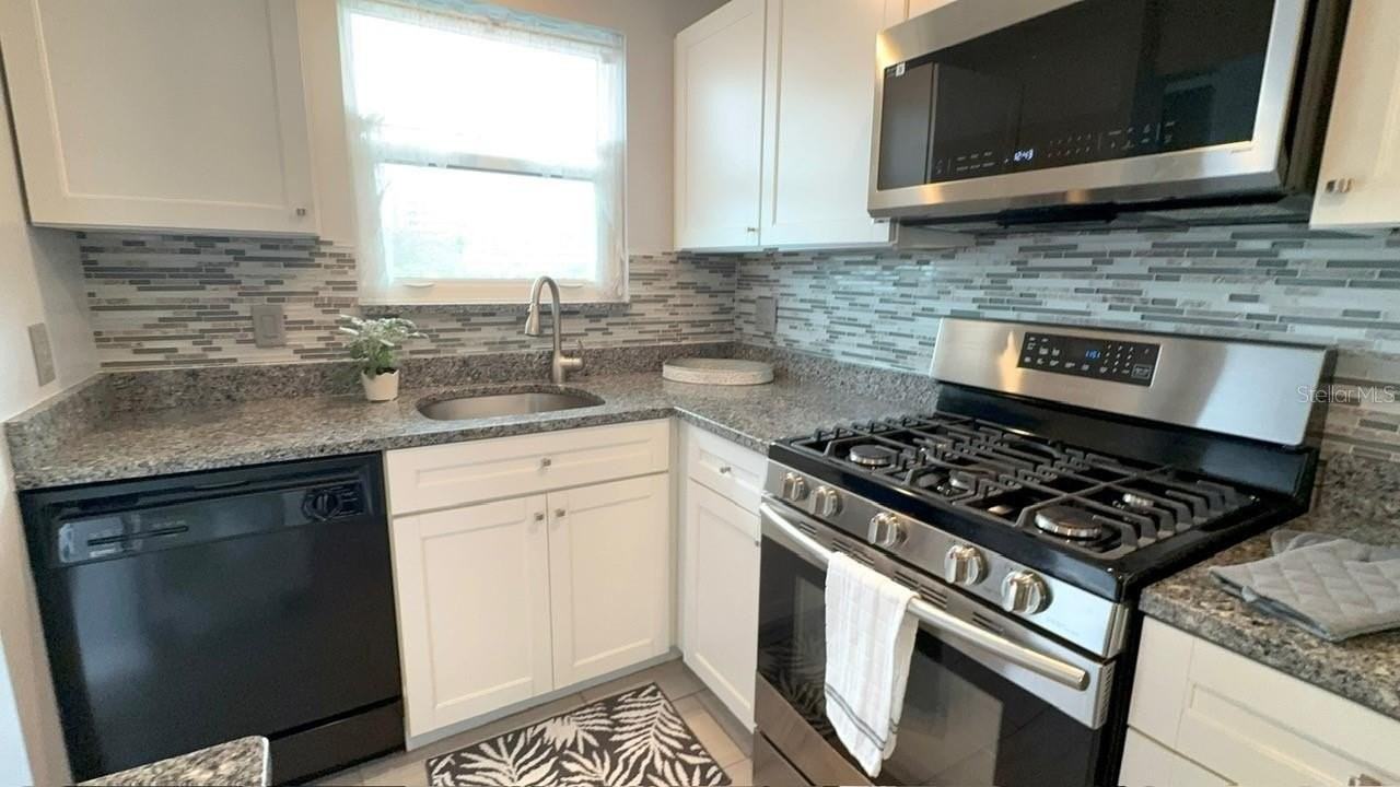 3128 59th St S #212 - Photo 4 of 50