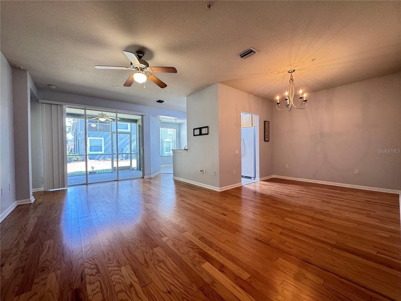 2257 Kings Palace Dr - Photo 3 of 33