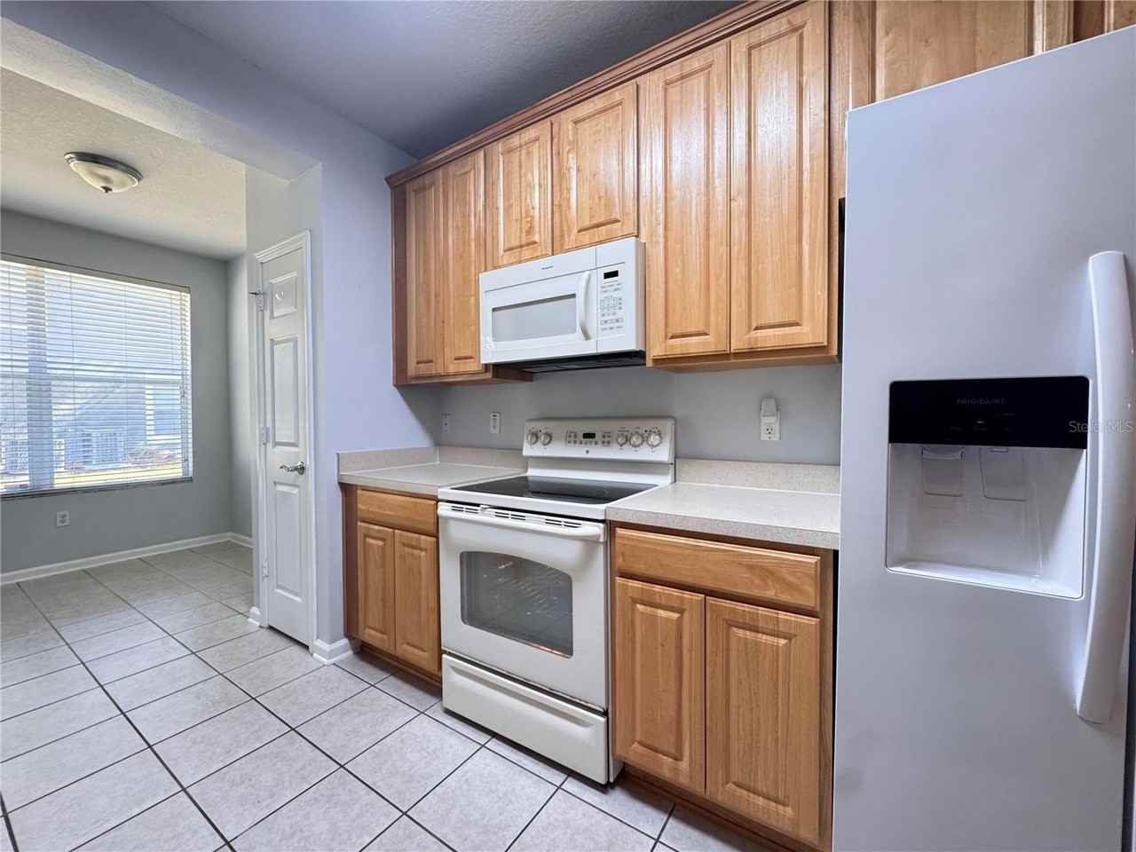 2257 Kings Palace Dr - Photo 7 of 33