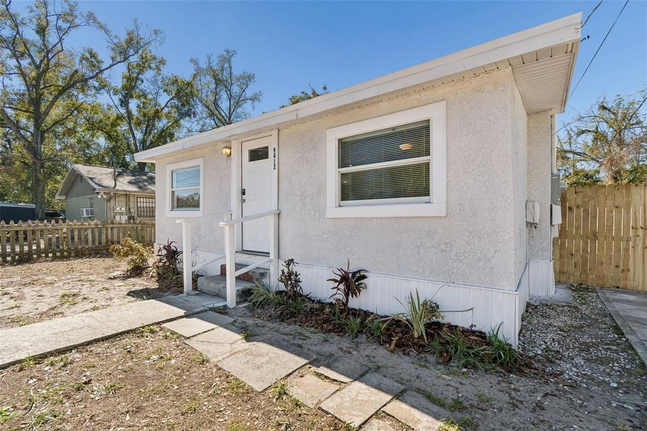 9412 N Brooks St - Photo 3 of 26