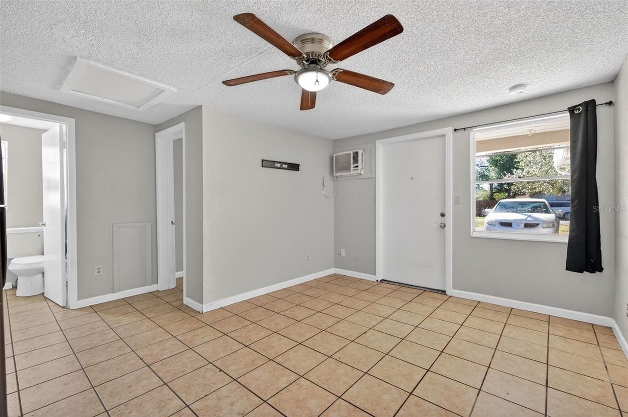 6401 31st St N #4 - Photo 2 of 38