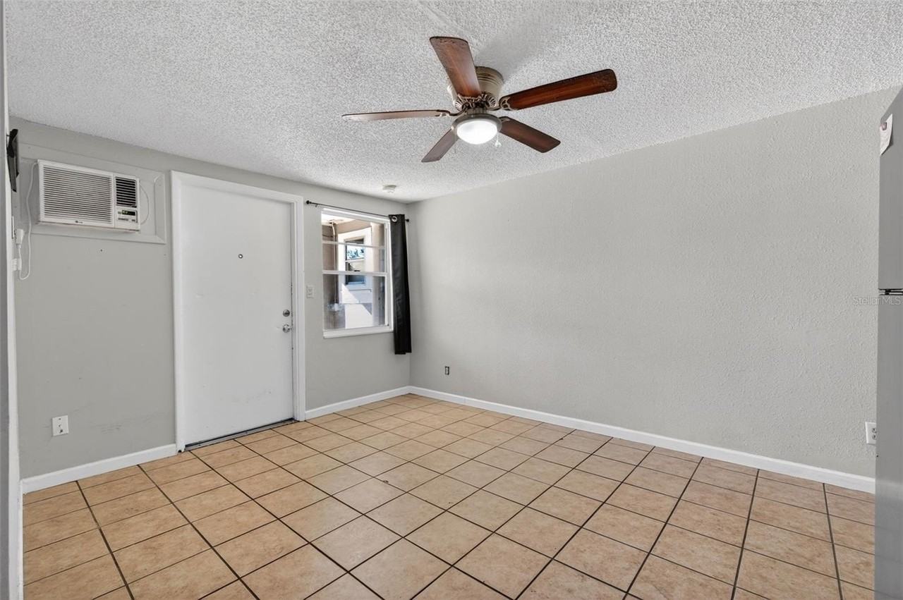 6401 31st St N #4 - Photo 3 of 38