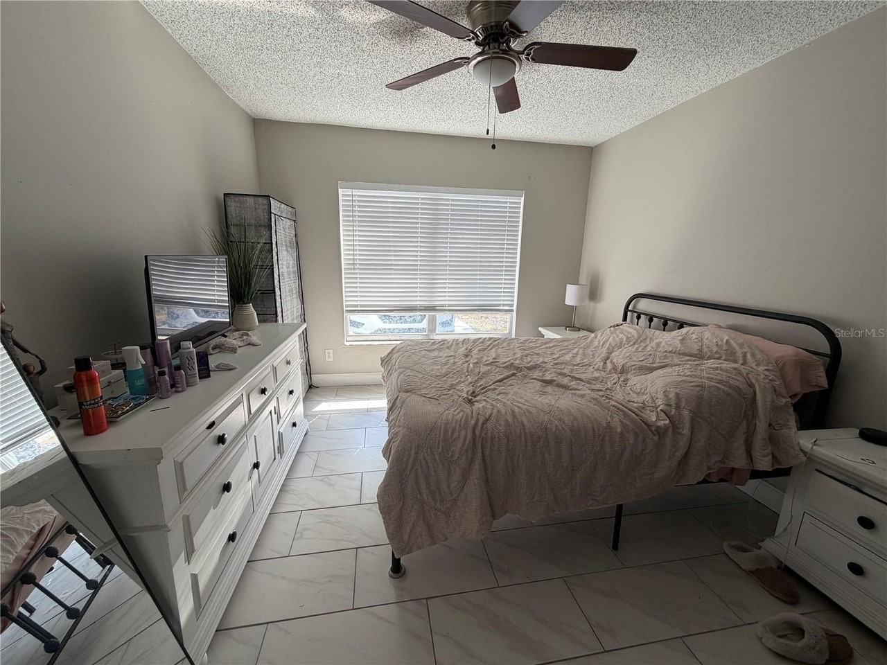 2893 Webley Dr - Photo 7 of 14