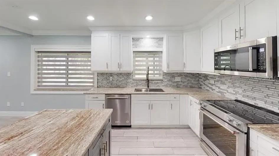 9016 Hogans Bnd - Photo 2 of 21