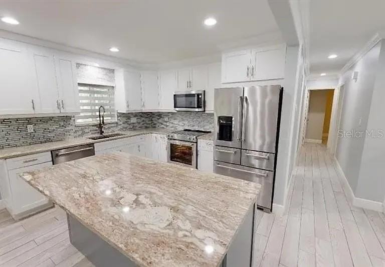 9016 Hogans Bnd - Photo 4 of 21