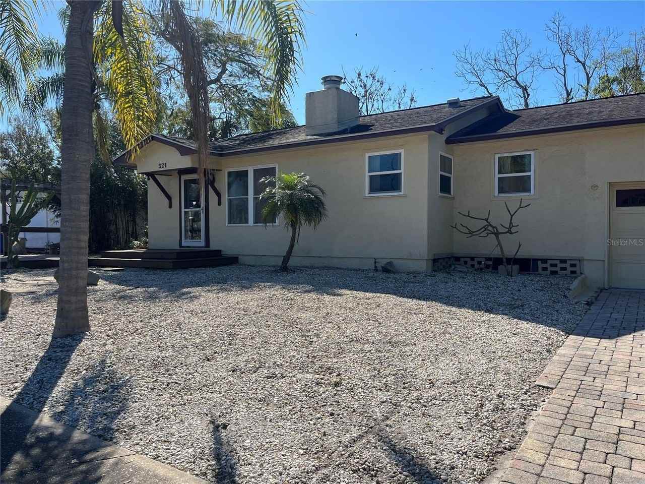 321 San Jose Dr - Photo 4 of 26