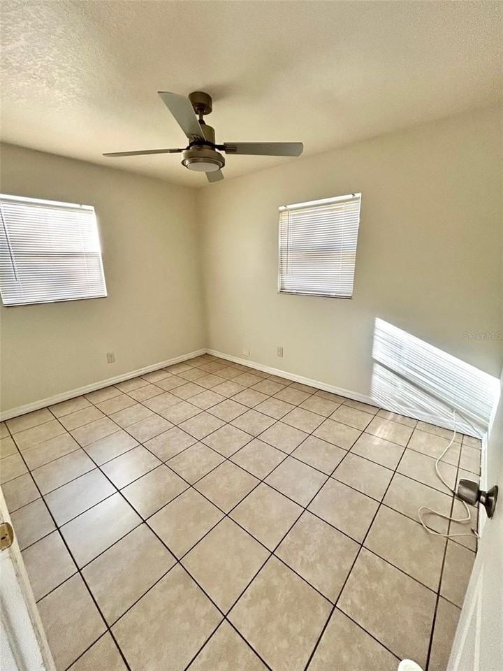 9601 N 10th St #A - Photo 7 of 12