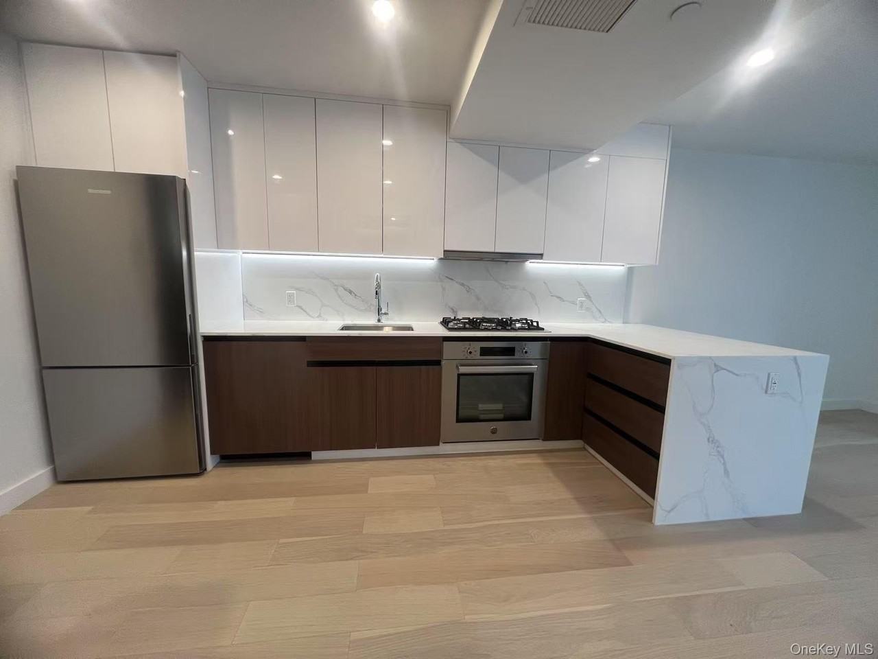 14449 Northern Blvd Apt 422 #422