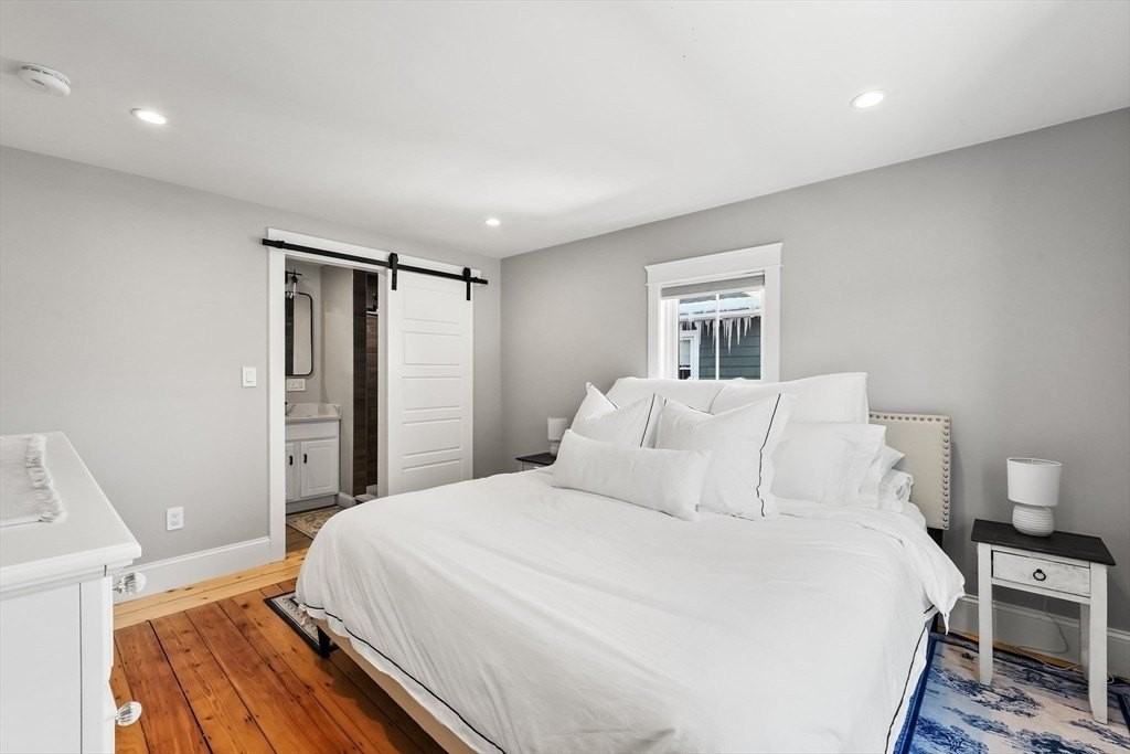 814 Main St Unit 814 #814 - Photo 3 of 42