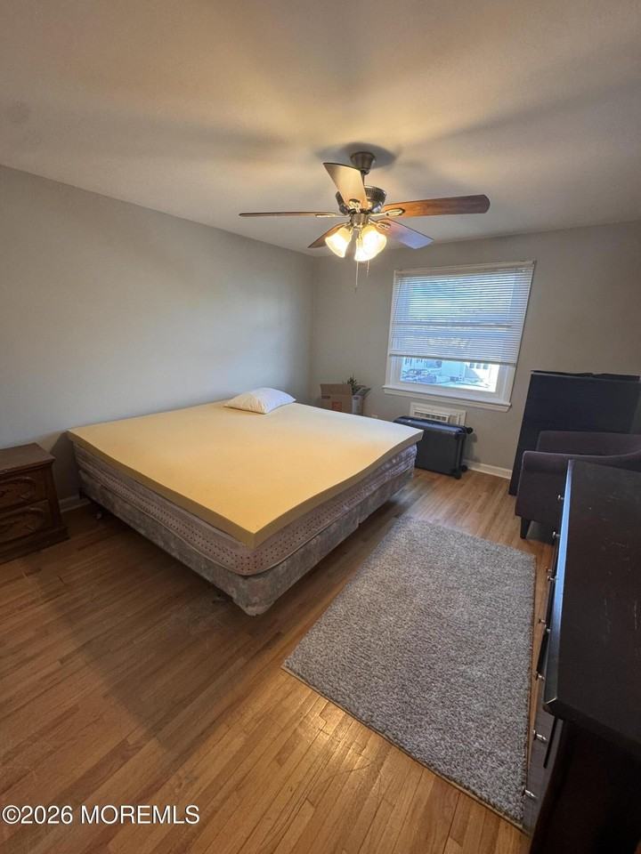 30 Howland Ave - Photo 6 of 9