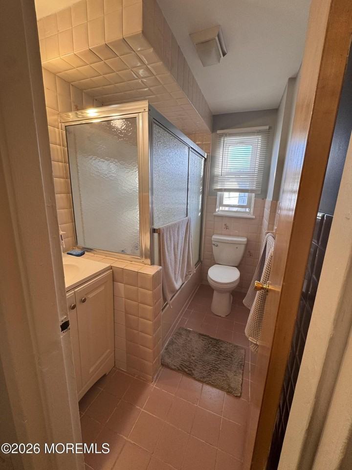 30 Howland Ave - Photo 7 of 9