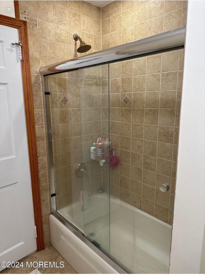 240 Oakhurst Rd - Photo 6 of 9