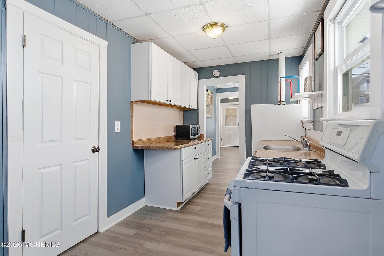 206 16th Ave - Photo 6 of 13