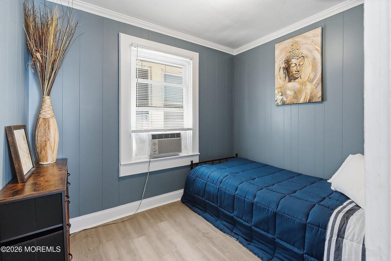 206 16th Ave - Photo 7 of 13