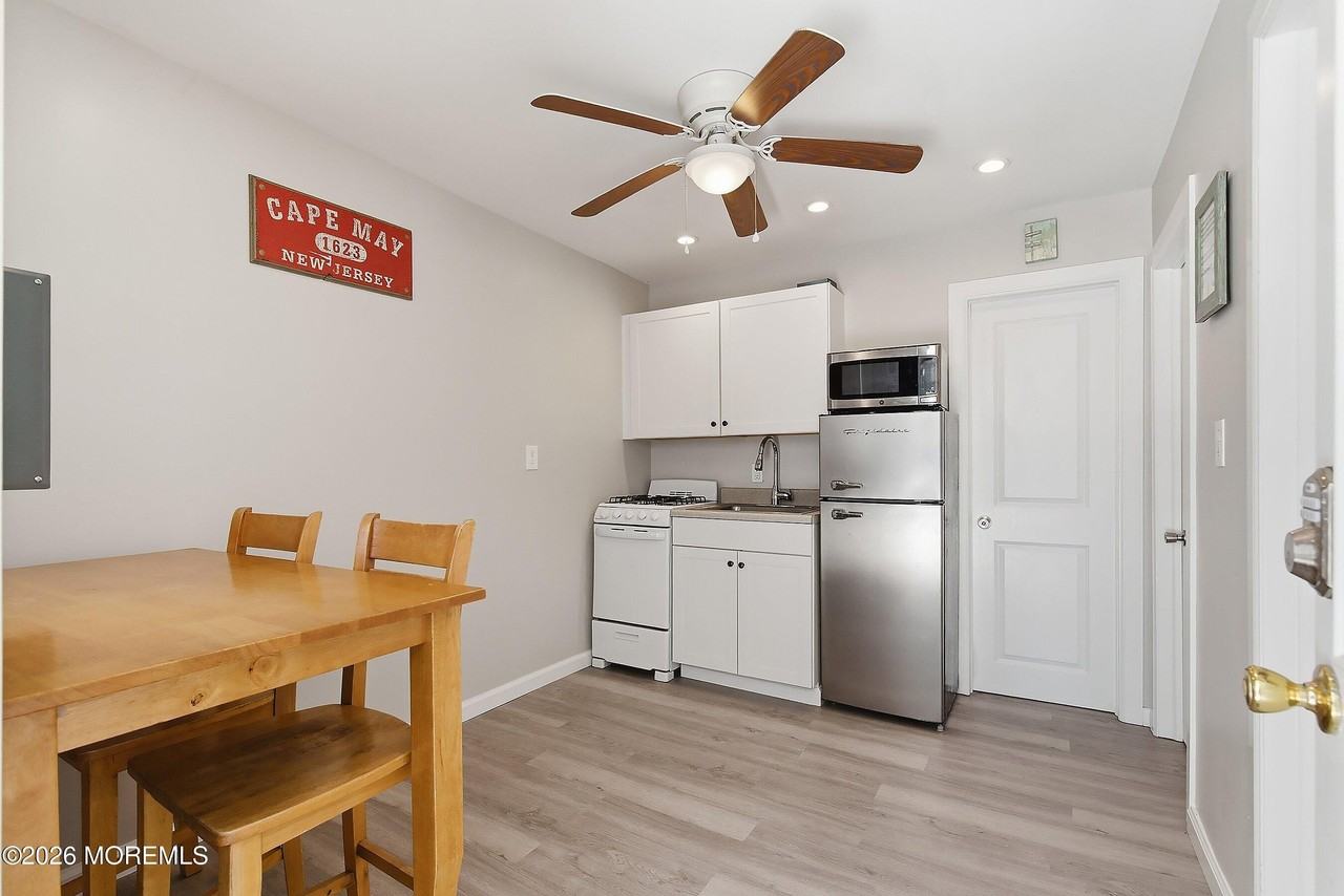 206 16th Avenue unit: Rear Summer - Photo 2 of 9